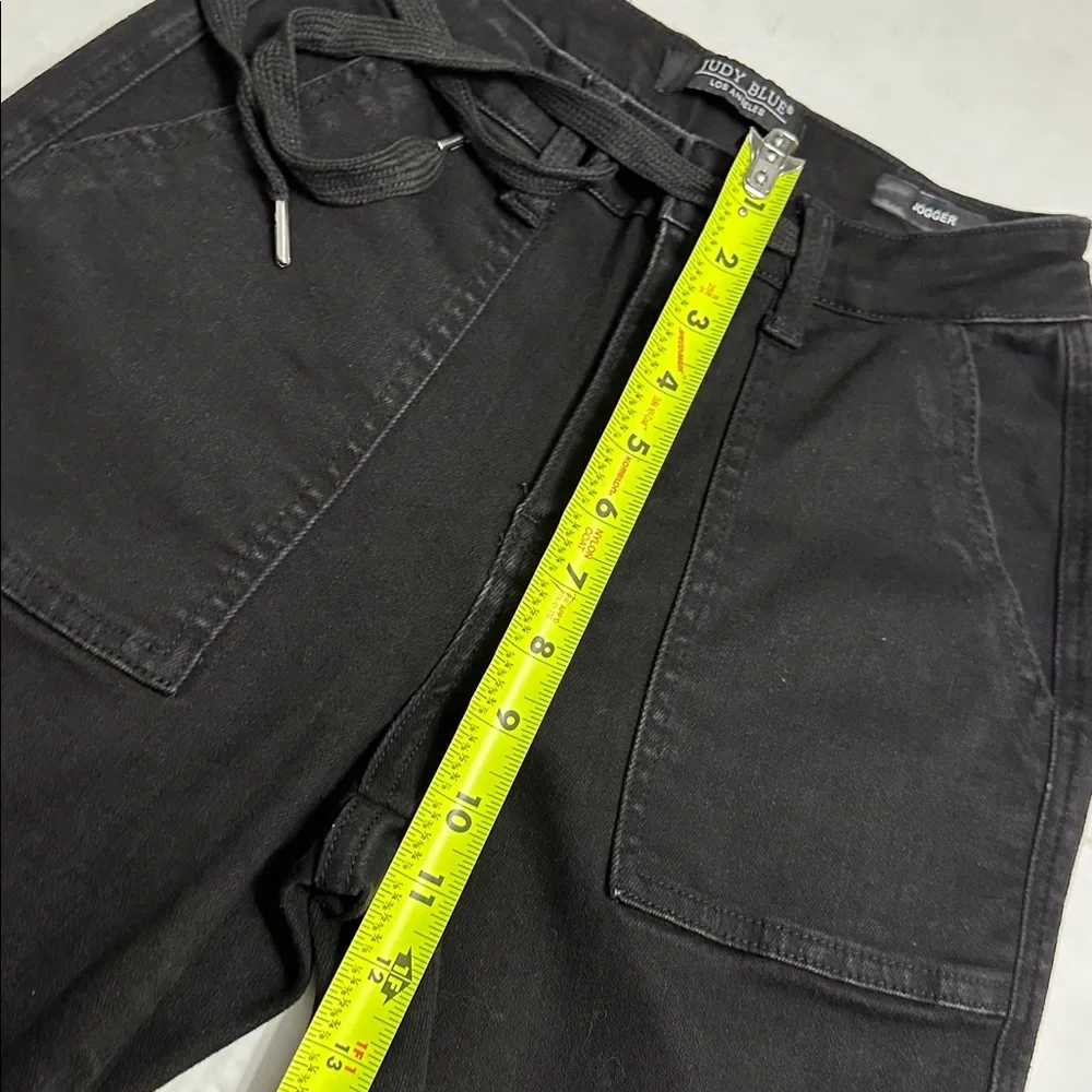 Judy Blue High Waist Black Jogger Jeans Stretch Womens 0/24 Modern Preppy Casual